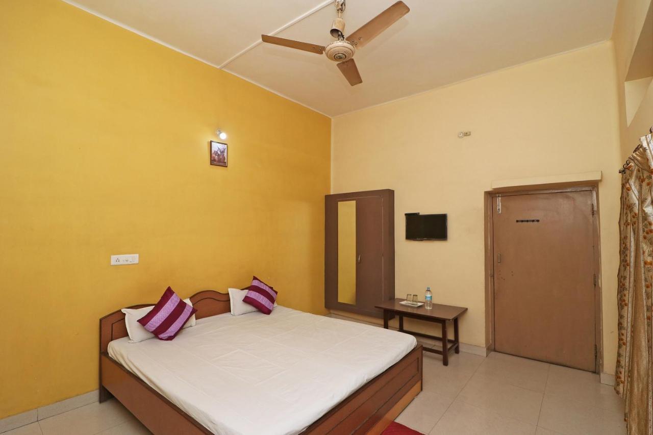 Spot On 39527 Hotel Saraogi Spot Gaya Exterior photo