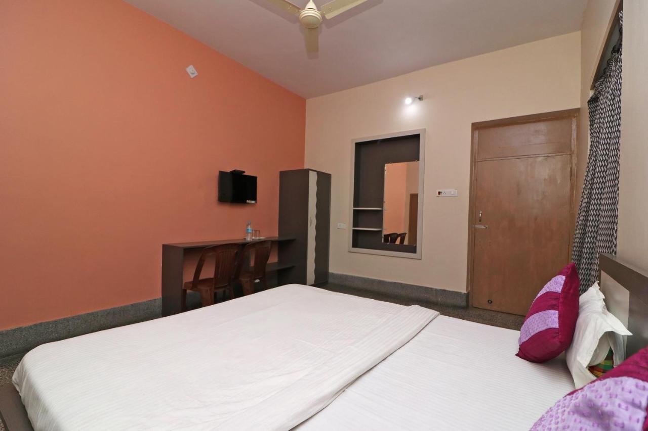 Spot On 39527 Hotel Saraogi Spot Gaya Exterior photo